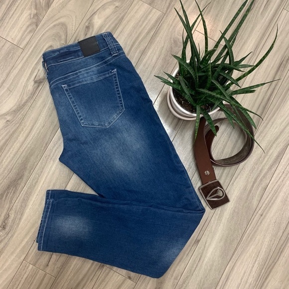 RAMPAGE | Womens Skinny Regular Wash with som Fading Jeans​​ - Picture 2 of 5